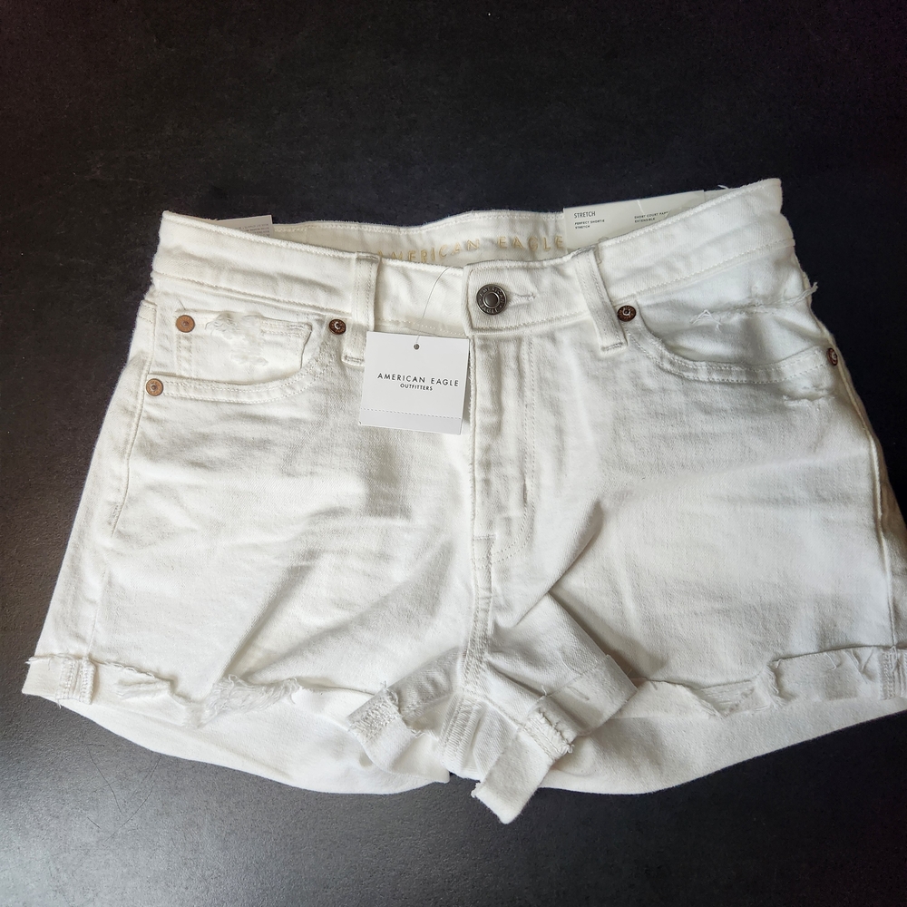 American Eagle Outfitters Women's Cream Jean Shorts
